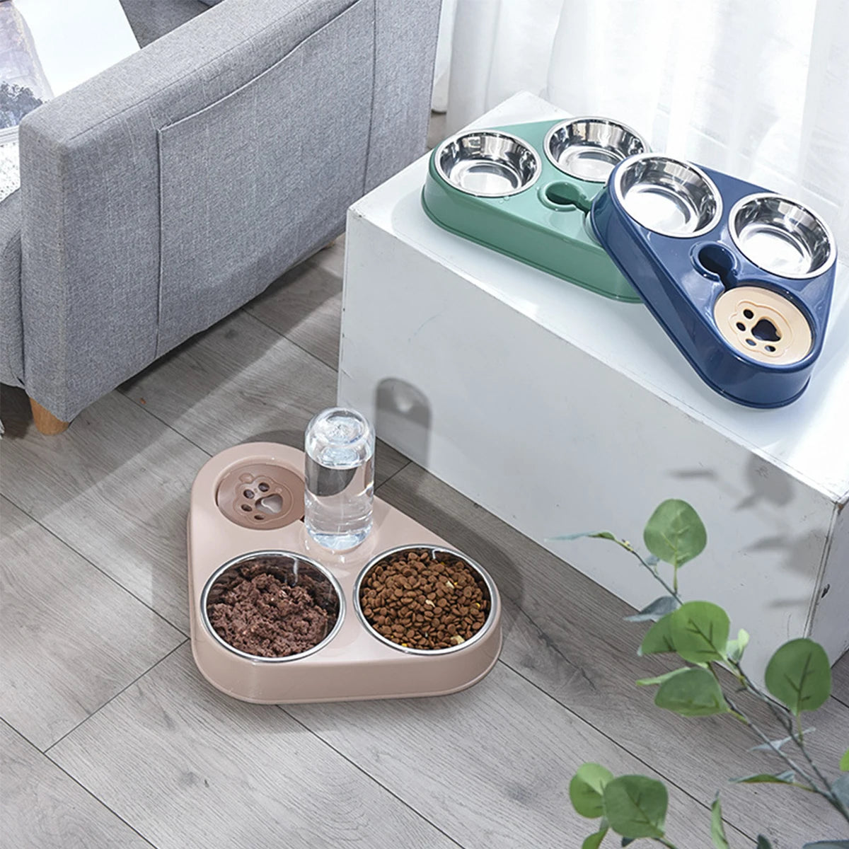 Non-slip dog bowl